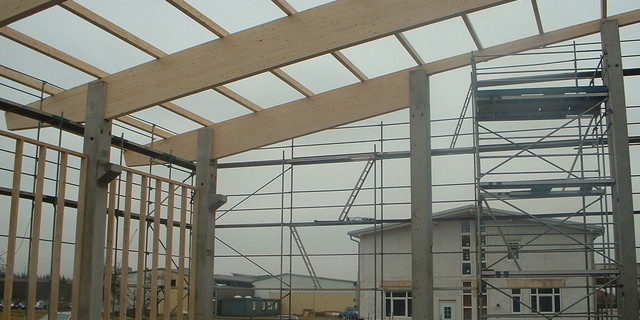 Holzbaubetrieb Kuhn in Rangendingen (Fertigteile mit Holzleimbinder)